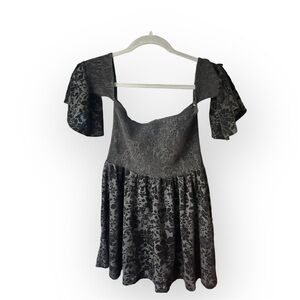 Black off the shoulder francesca’s blouse